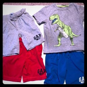 Gap Set+ 2 pair Gap Shorts